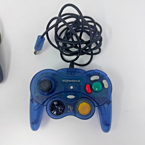 Lot of 4 Aftermarket Controllers PS2 GameCube LightGun Mad Catz Pelican Untested - Picture 4 of 16